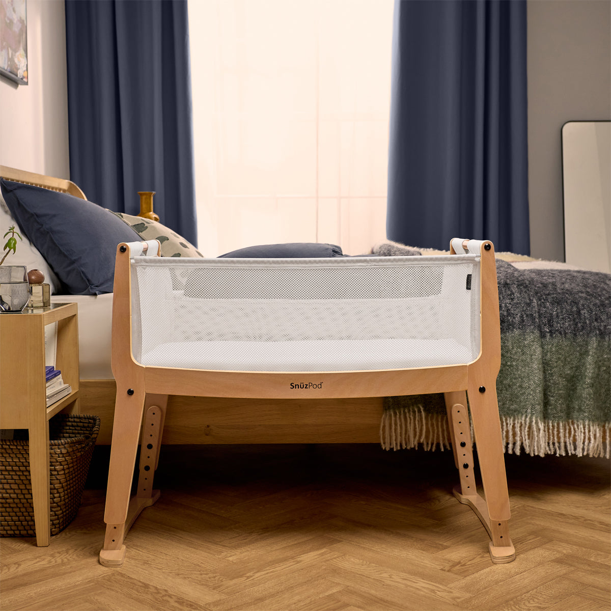 SnuzPod Studio Bedside Crib with mattress - Stockholm Natural