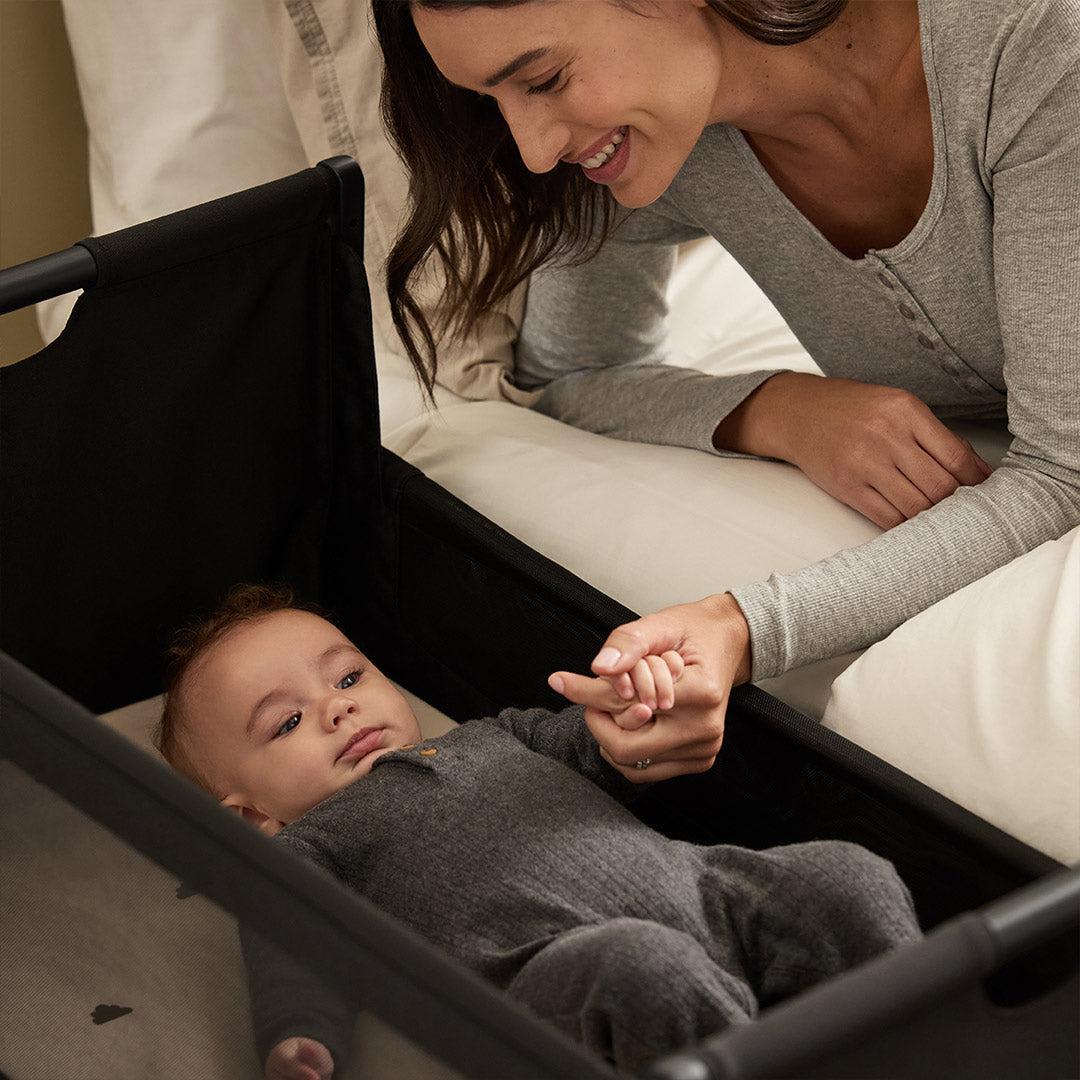 SnuzPod5 Bedside Crib - Graphite
